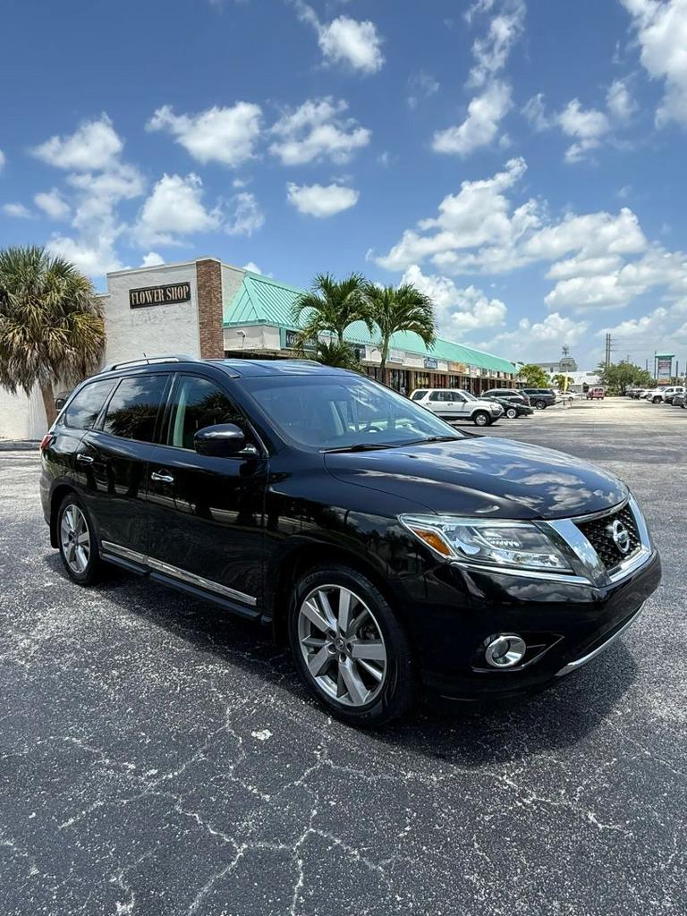 2013 Nissan Pathfinder - $3,500