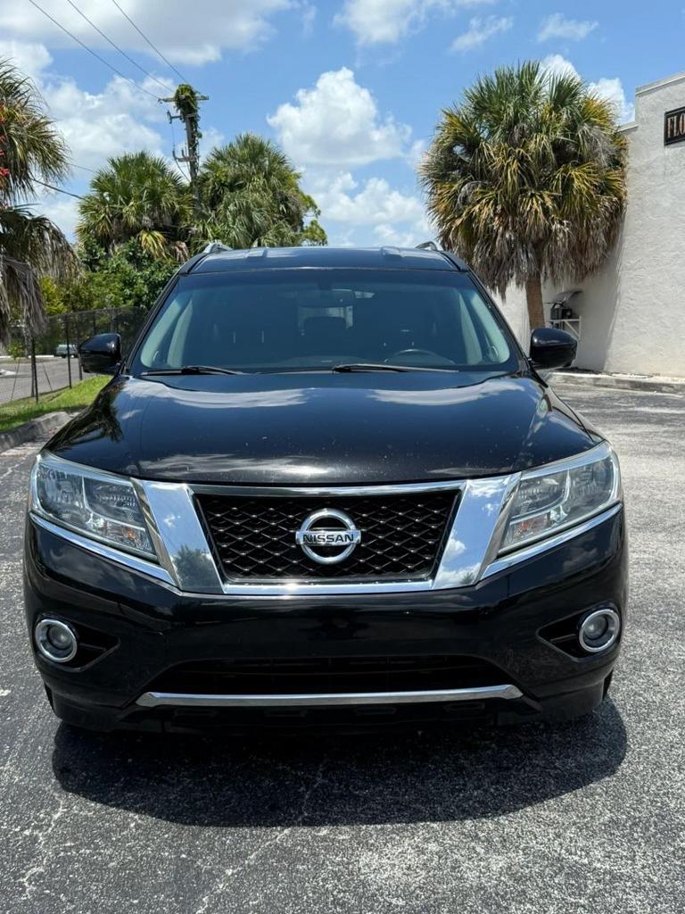 2013 Nissan Pathfinder - $3,500