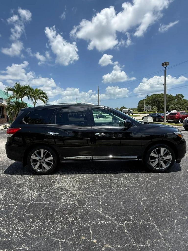 2013 Nissan Pathfinder - $3,500