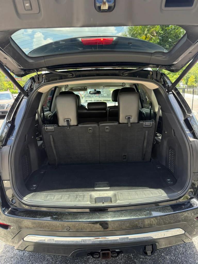 2013 Nissan Pathfinder - $3,500