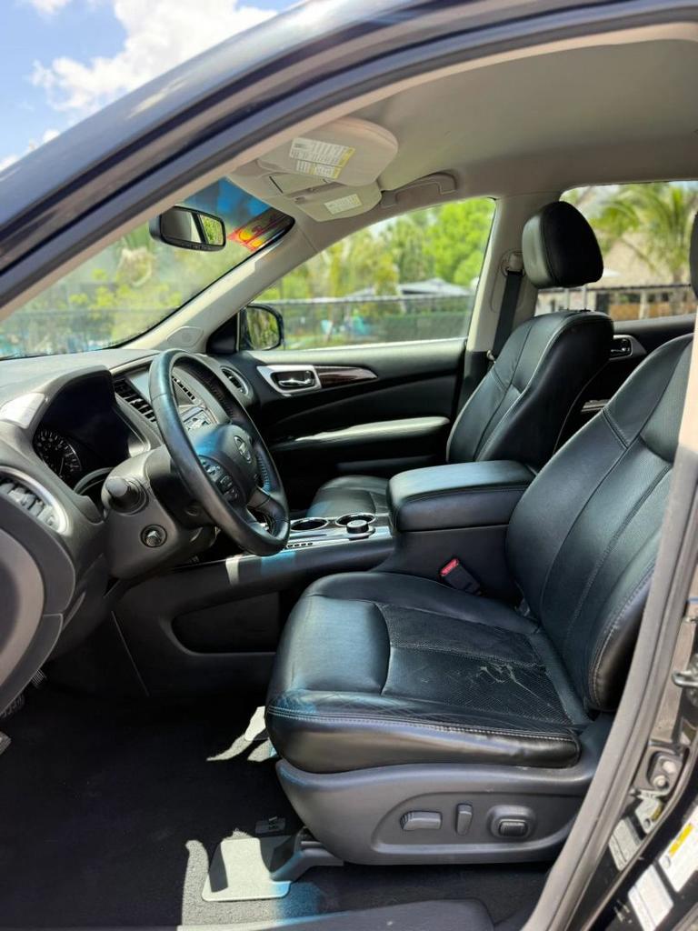 2013 Nissan Pathfinder - $3,500