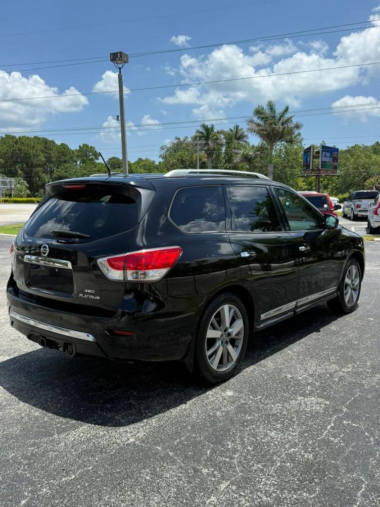 2013 Nissan Pathfinder - $3,500