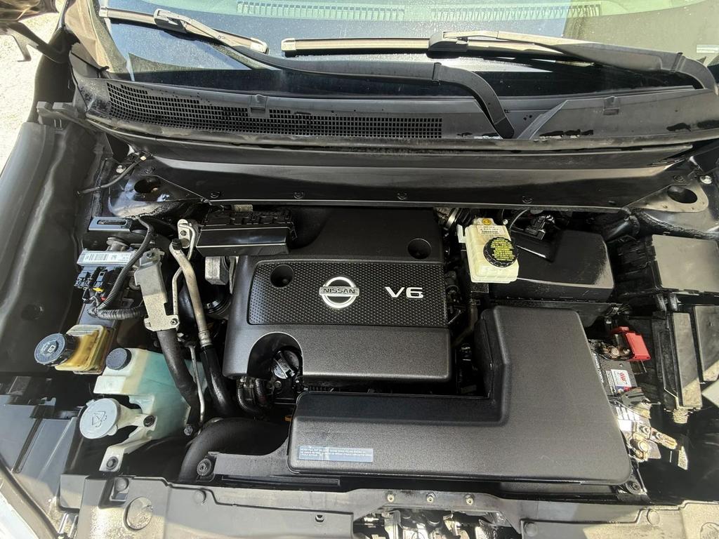 2013 Nissan Pathfinder - $3,500