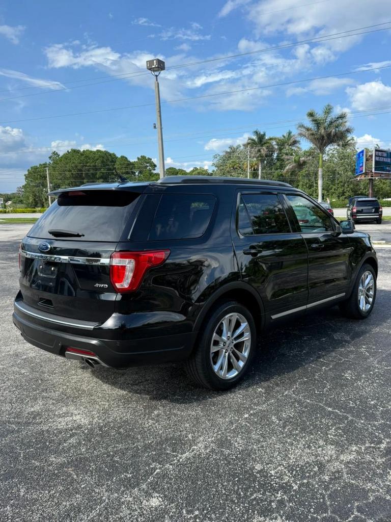 2018 Ford Explorer - $9,495