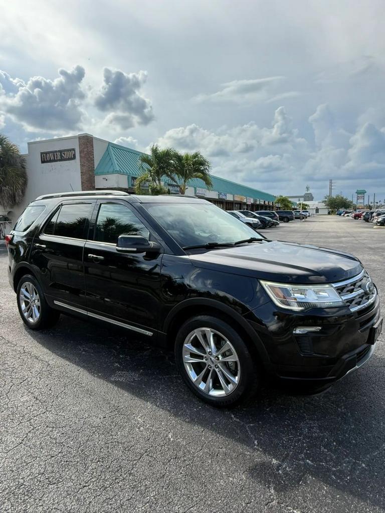 2018 Ford Explorer - $9,495