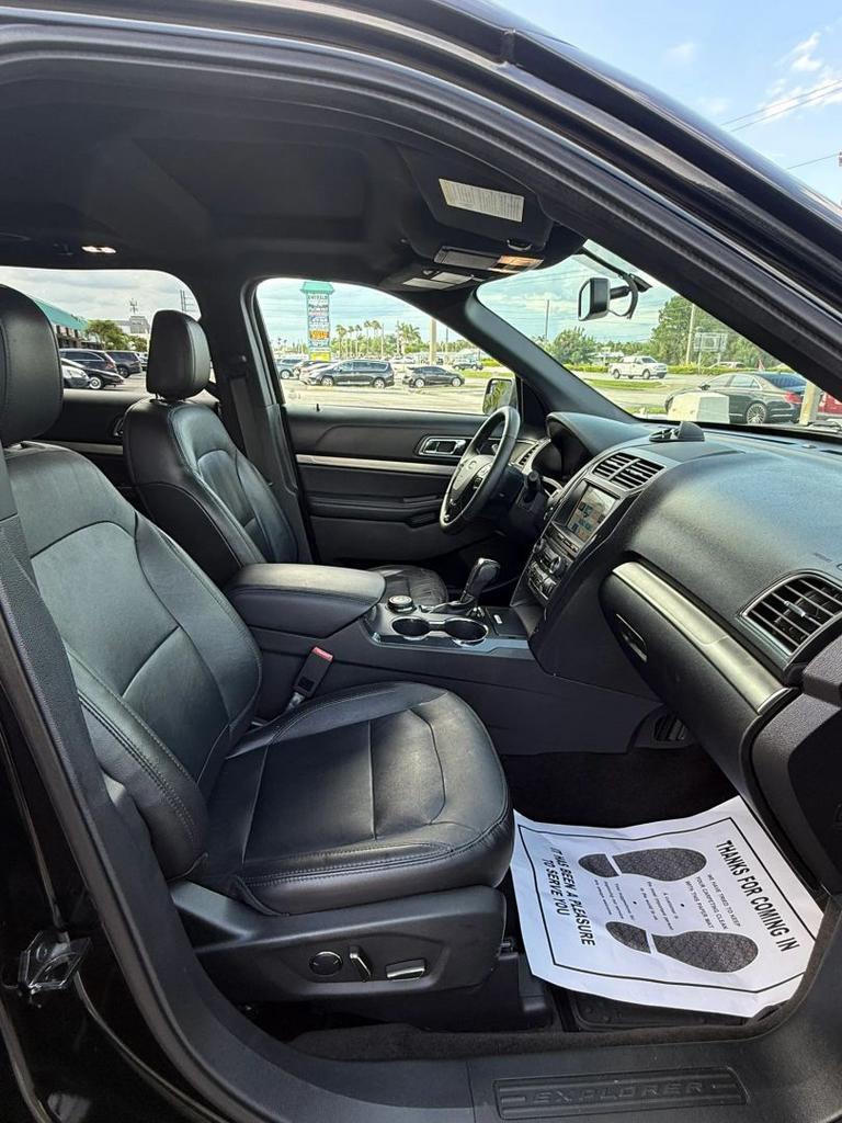 2018 Ford Explorer - $9,495