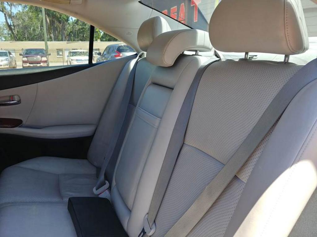 2010 Lexus HS