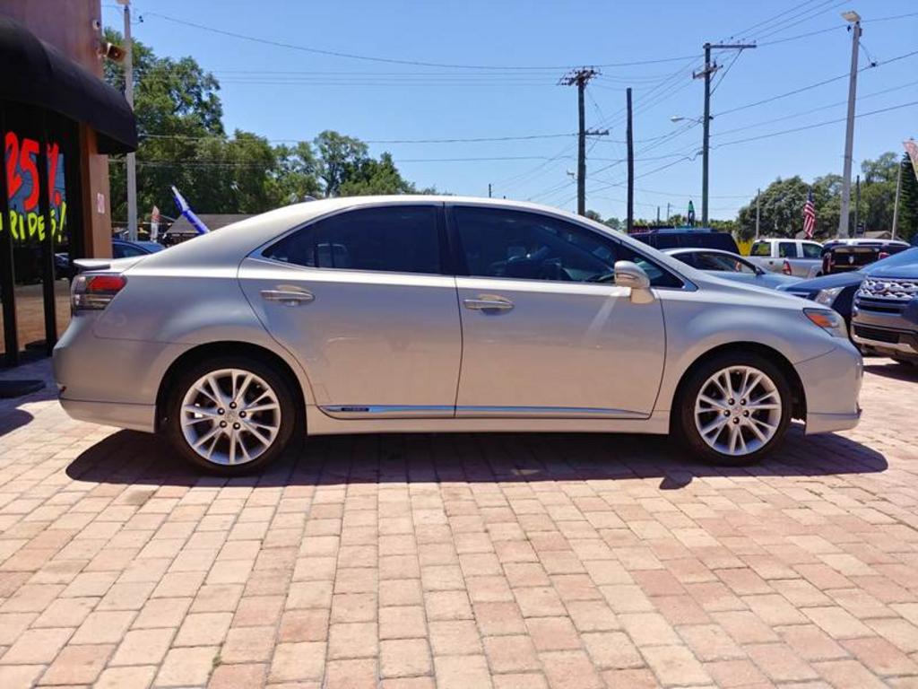 2010 Lexus HS