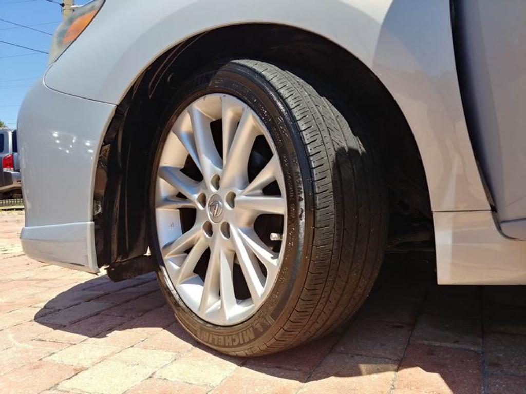 2010 Lexus HS