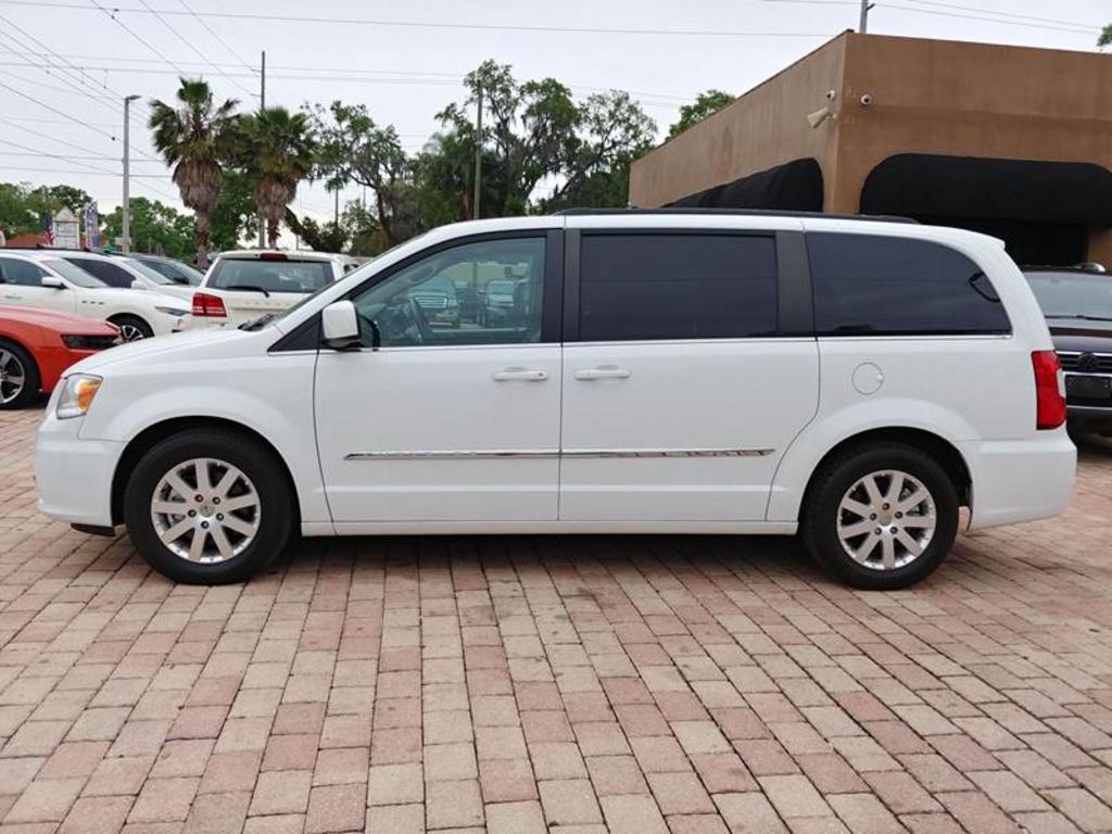 2015 Chrysler Town And Country Touring 4dr Mini Van photo