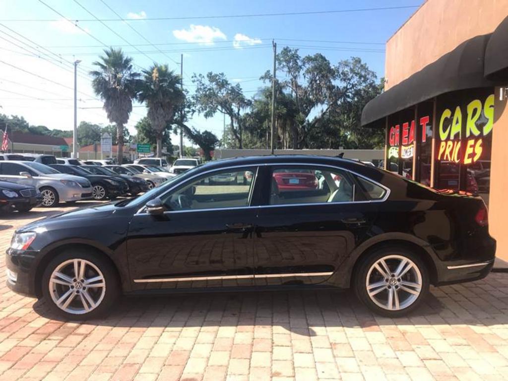 2012 Volkswagen Passat TDI SEL Premium photo