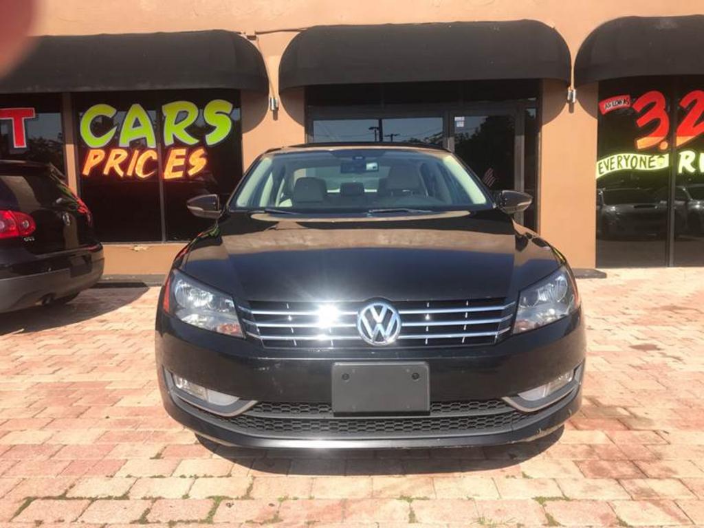 2012 Volkswagen Passat TDI SEL Premium photo