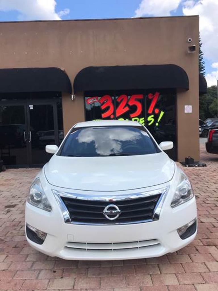 2015 Nissan Altima 2.5 SV 4dr Sedan photo