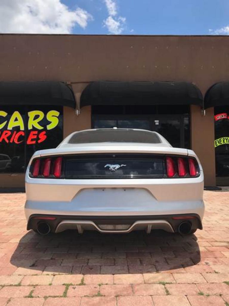 2015 Ford Mustang - $17,995