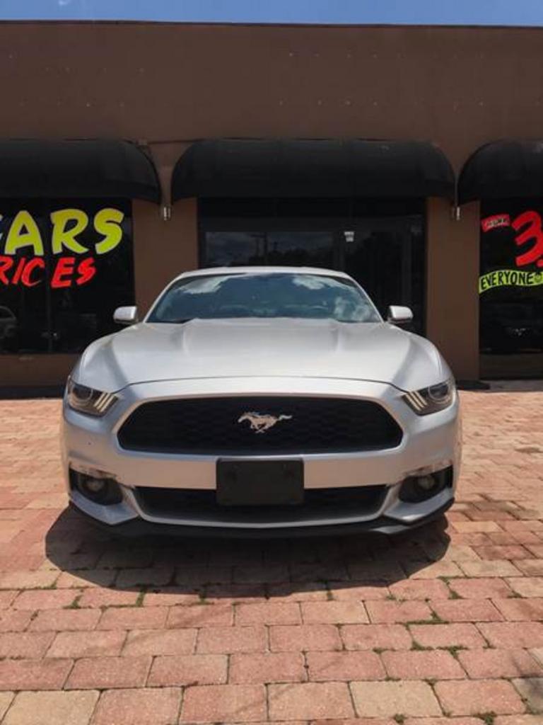 2015 Ford Mustang - $17,995