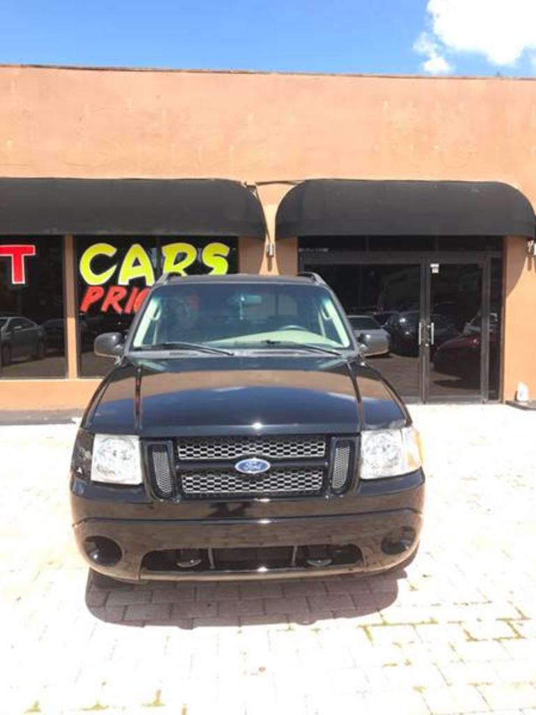 2004 Ford Explorer Sport Trac XLS photo