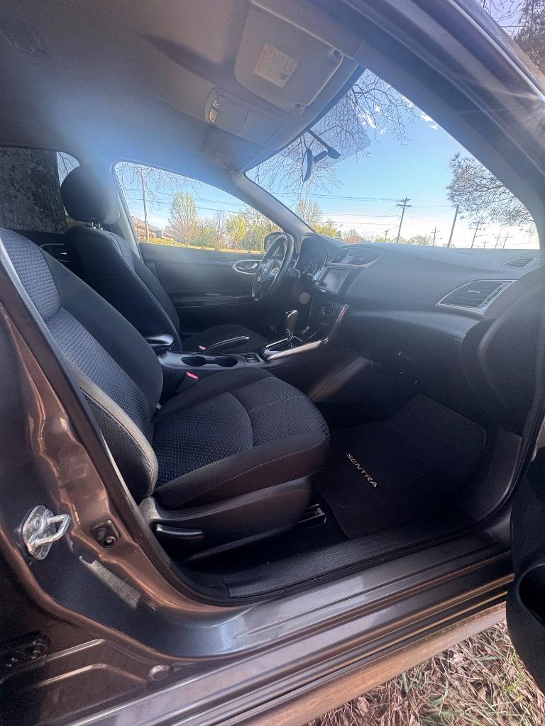 2019 Nissan Sentra S photo