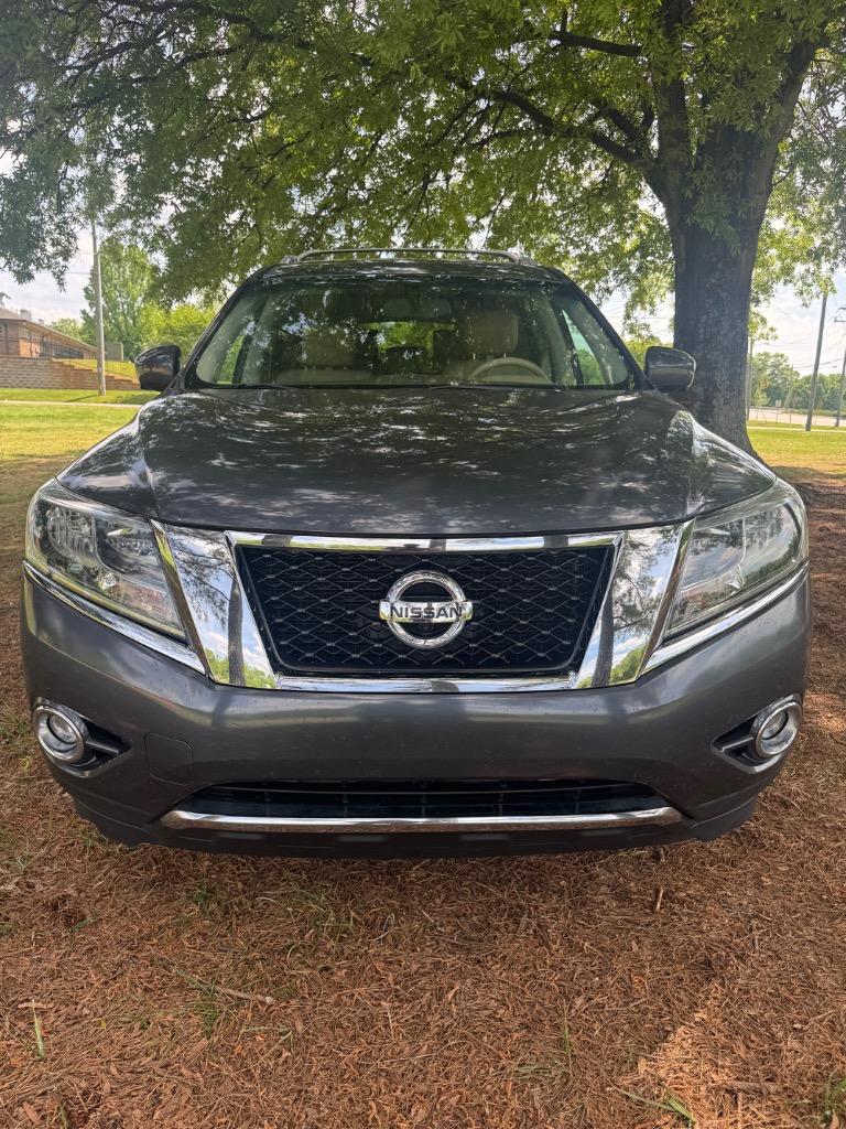 2013 Nissan Pathfinder S photo
