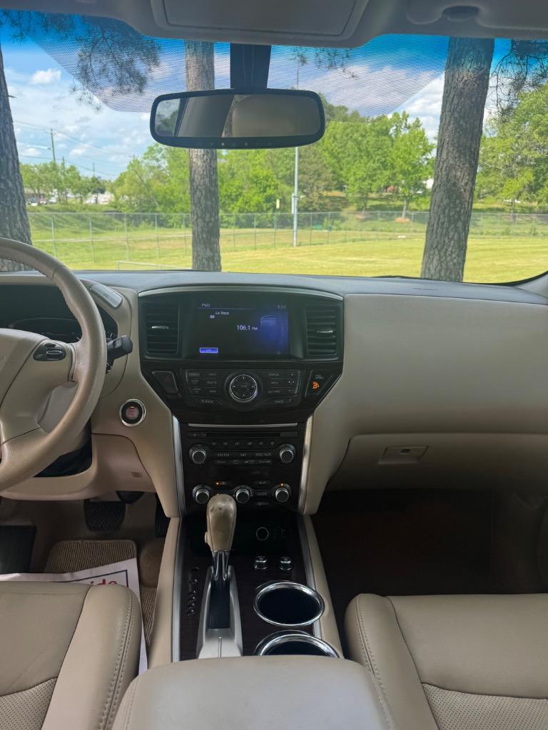 2013 Nissan Pathfinder S photo