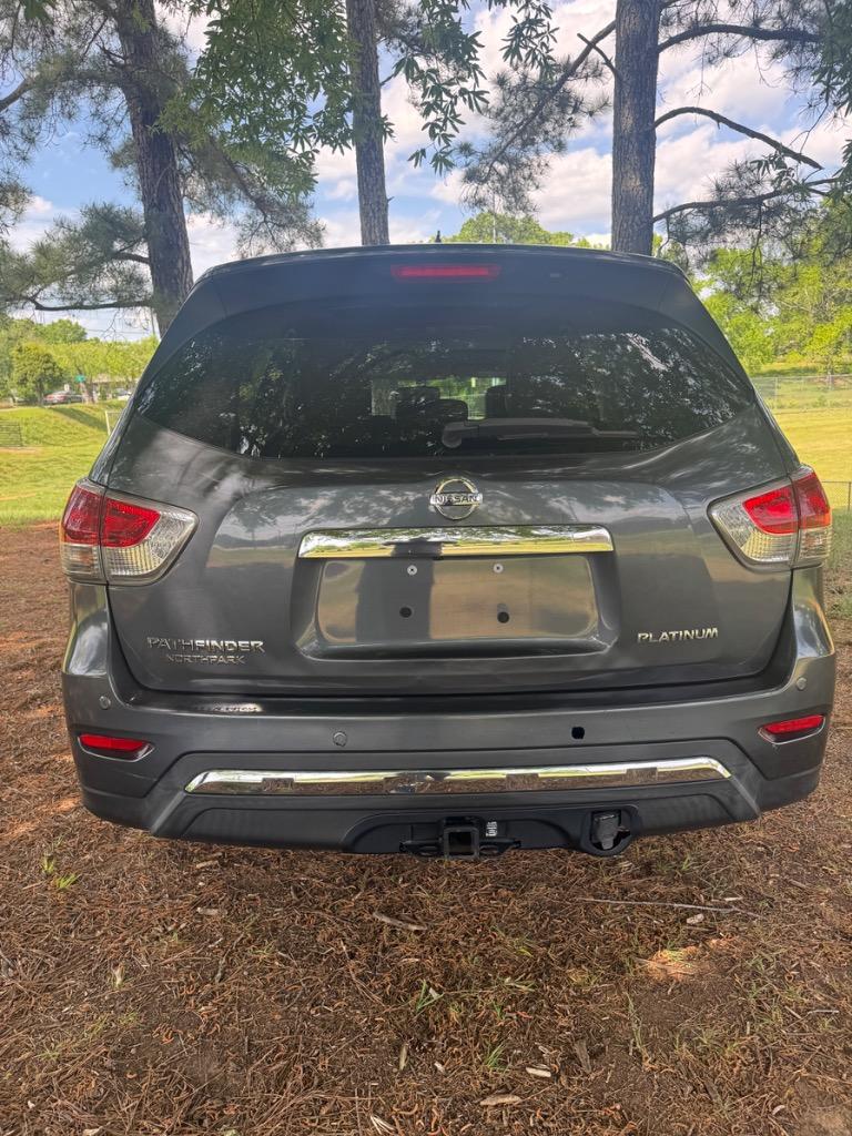 2013 Nissan Pathfinder S photo
