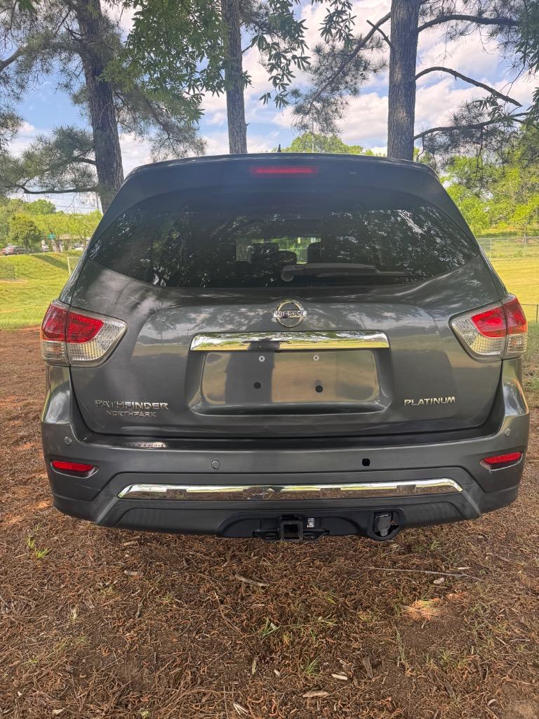 2013 Nissan Pathfinder S photo