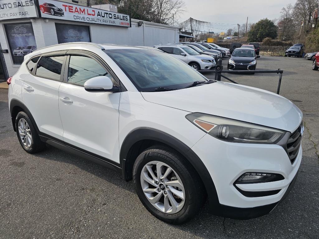 2016 Hyundai Tucson - $9,800