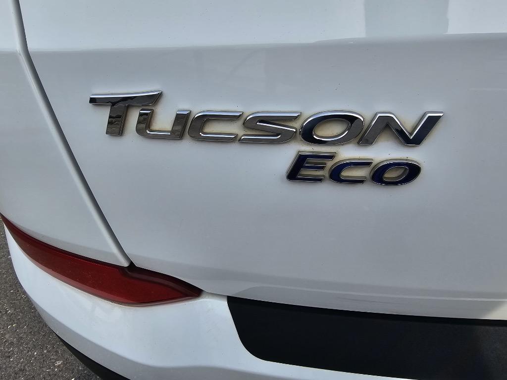 2016 Hyundai Tucson - $9,800