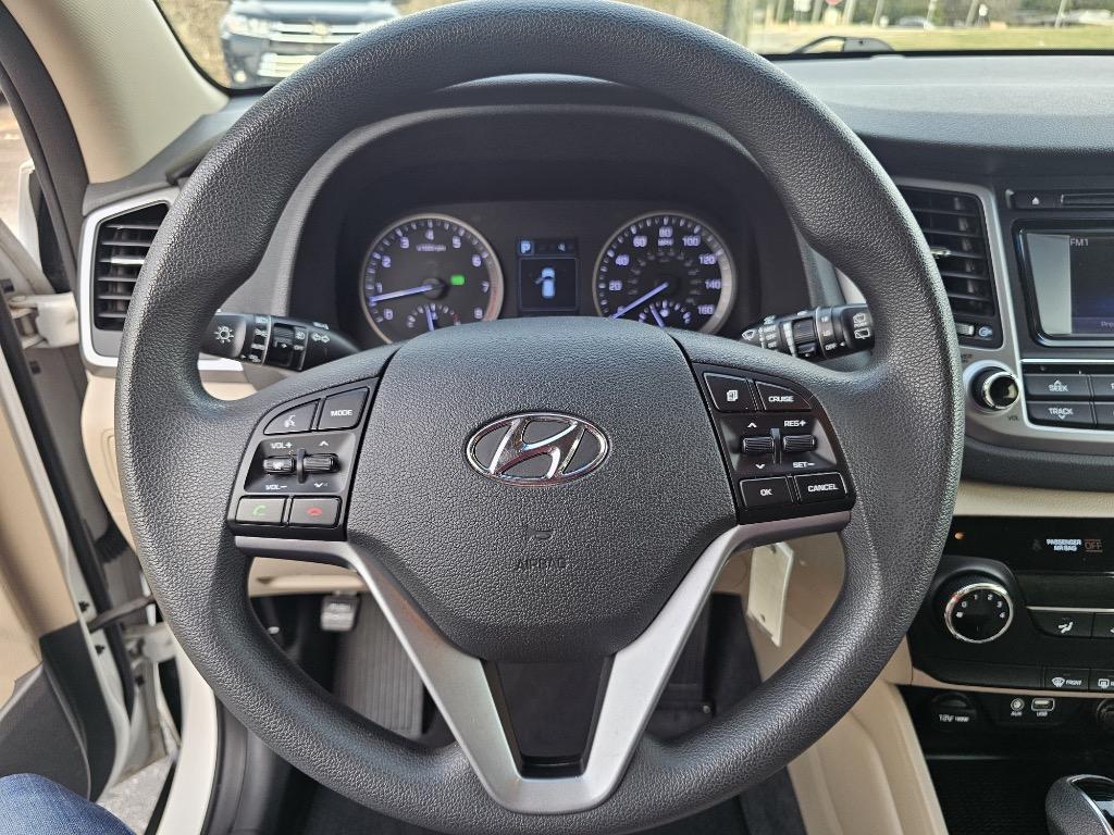 2016 Hyundai Tucson - $9,800