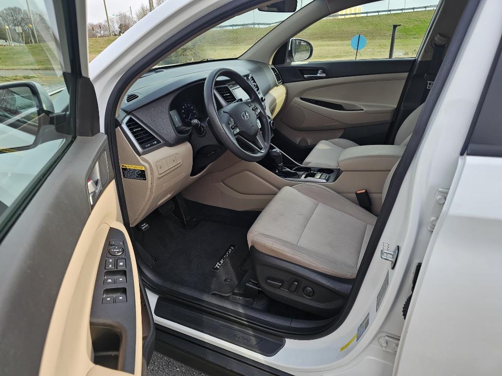 2016 Hyundai Tucson - $9,800