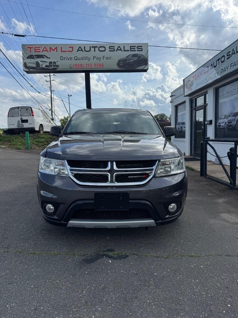 2015 Dodge Journey - $4,200