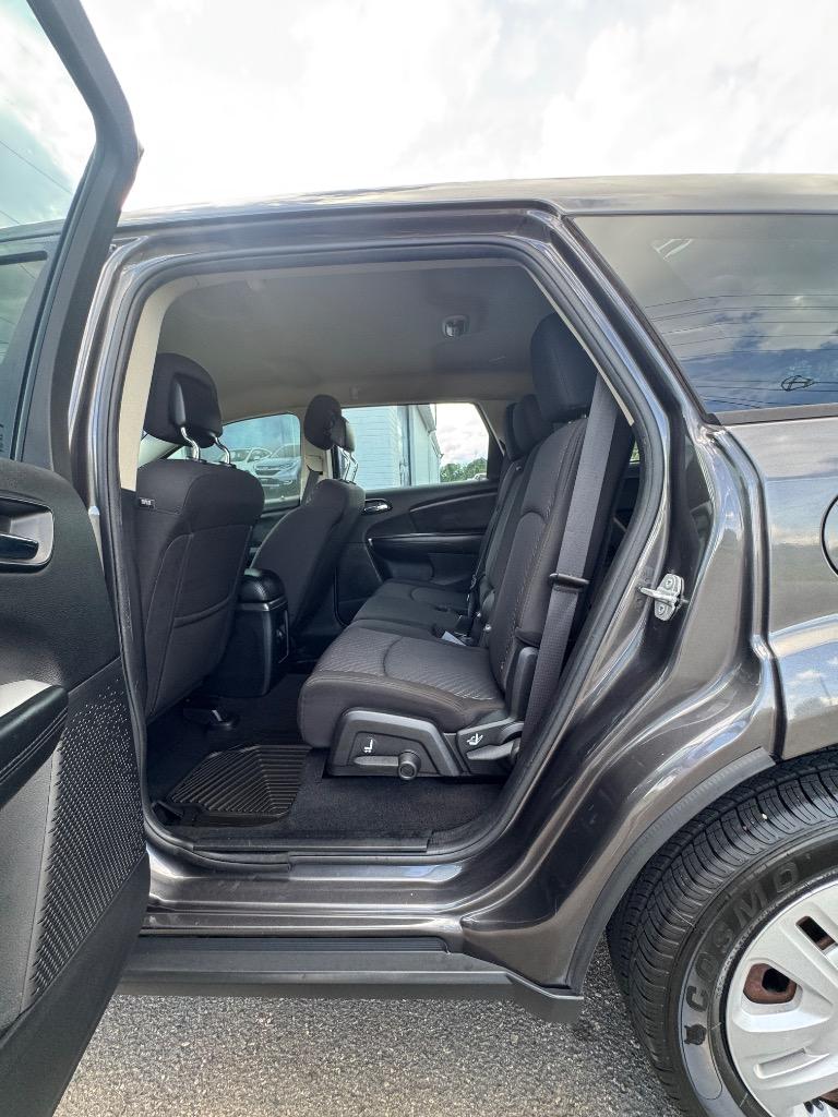 2015 Dodge Journey - $4,200