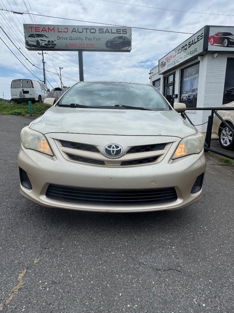 2012 Toyota Corolla - $6,500