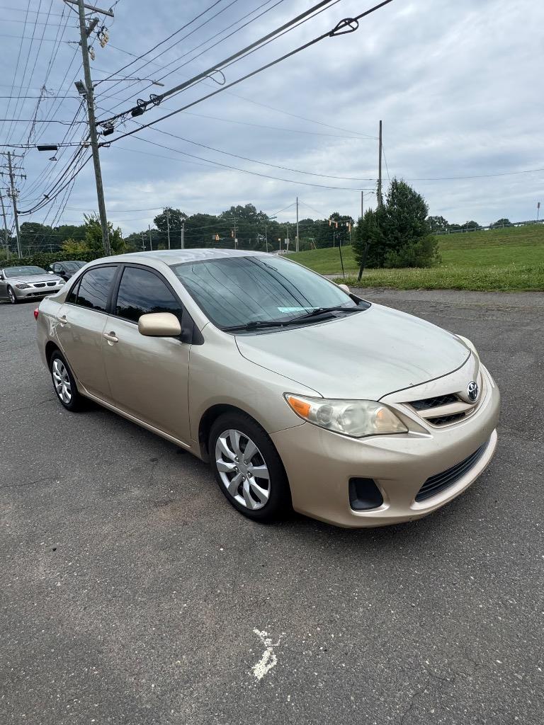 2012 Toyota Corolla - $6,500