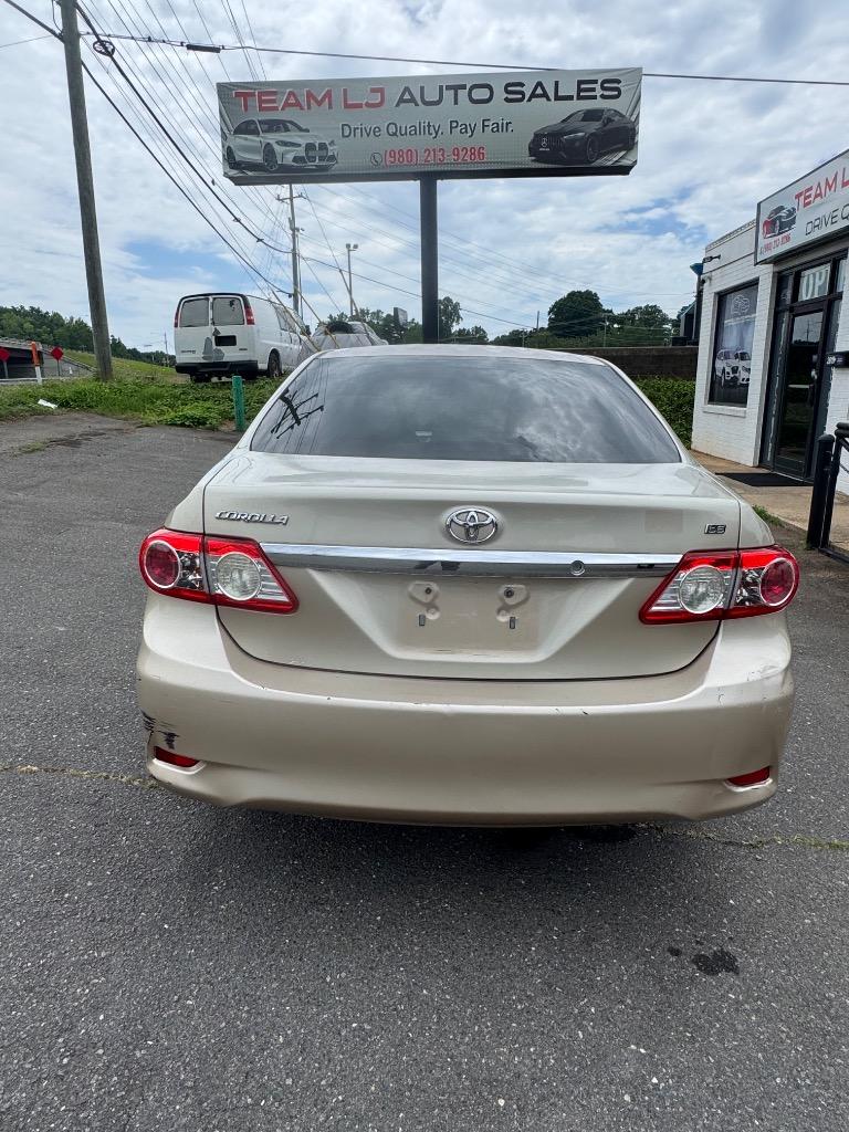 2012 Toyota Corolla - $6,500