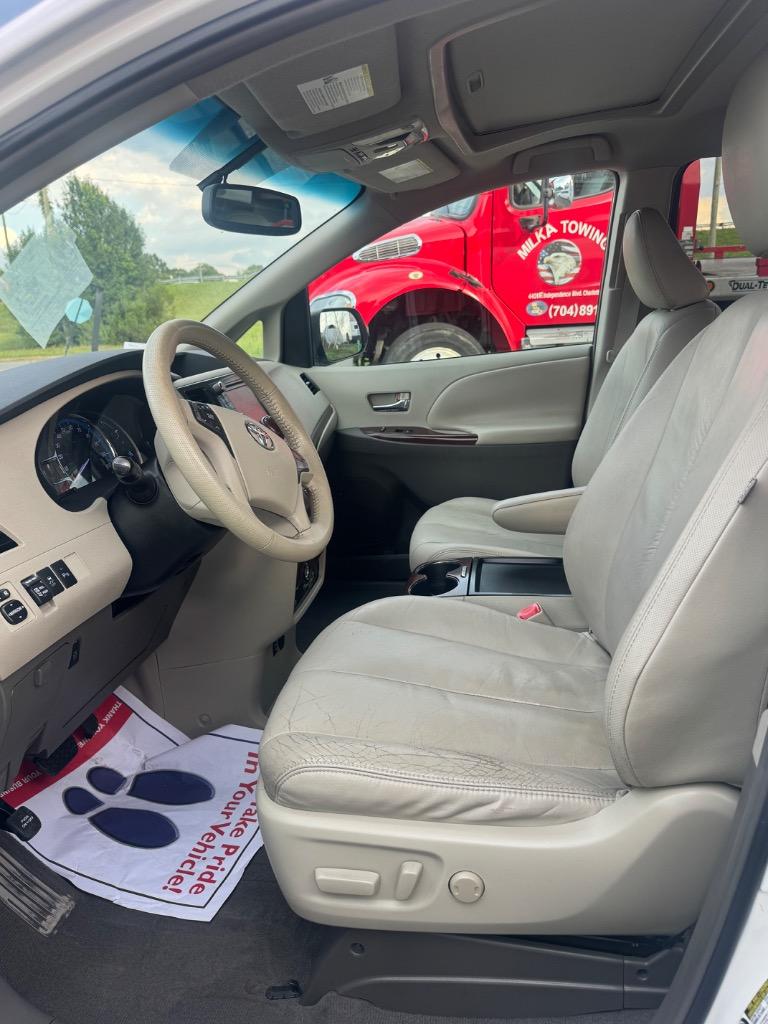 2011 Toyota Sienna - $5,800