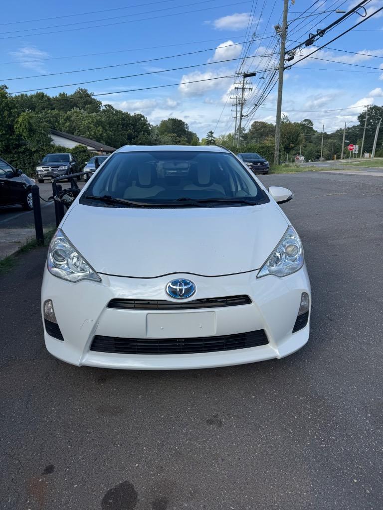 2013 Toyota Prius - $6,000