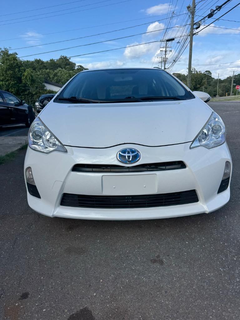 2013 Toyota Prius - $6,000
