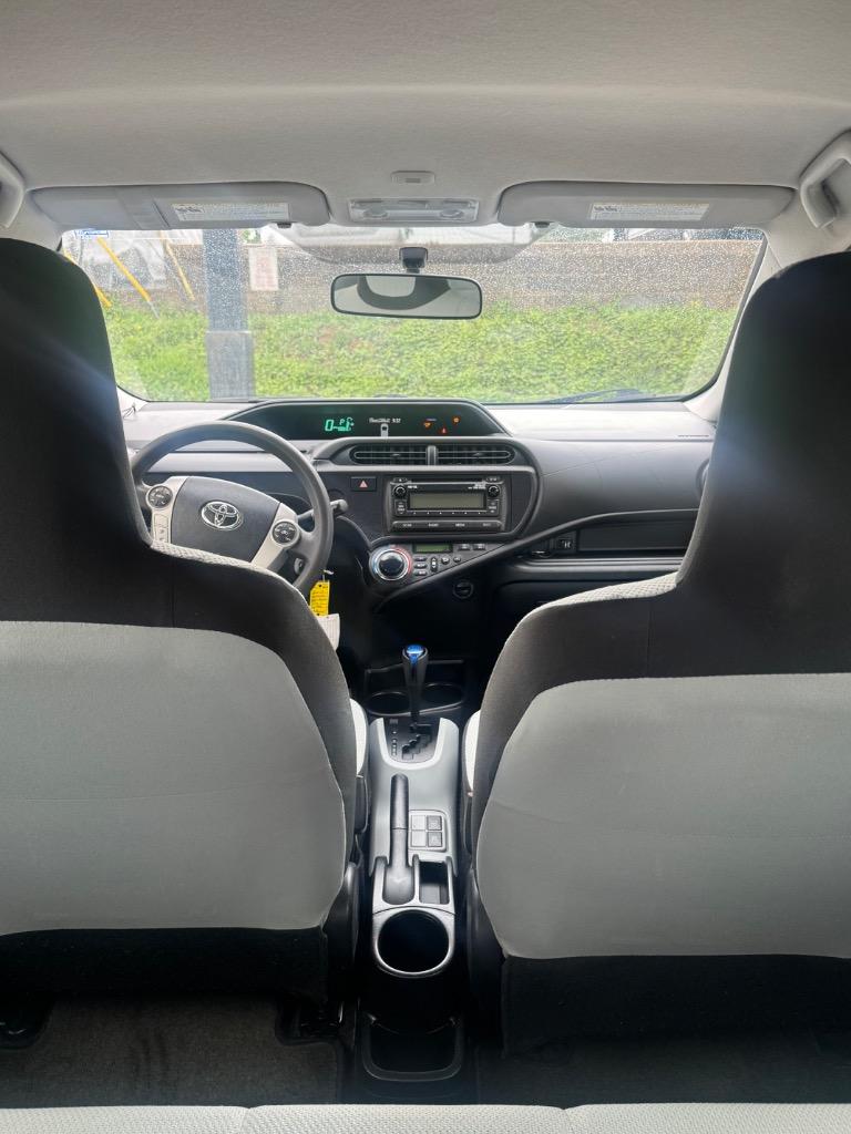2013 Toyota Prius - $6,000