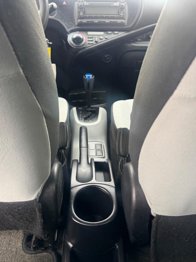 2013 Toyota Prius - $6,000
