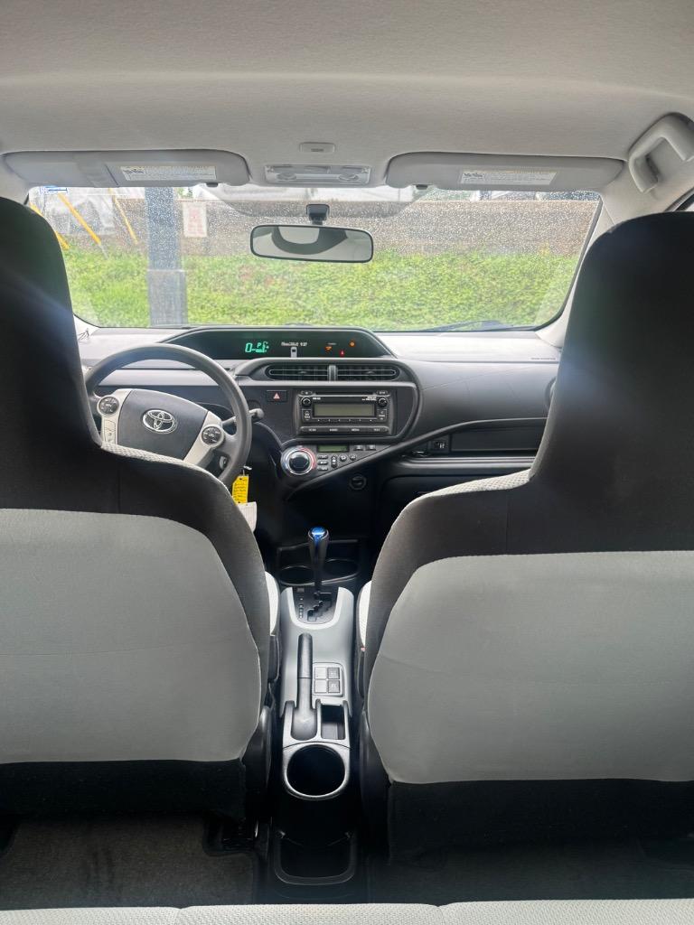 2013 Toyota Prius - $6,000