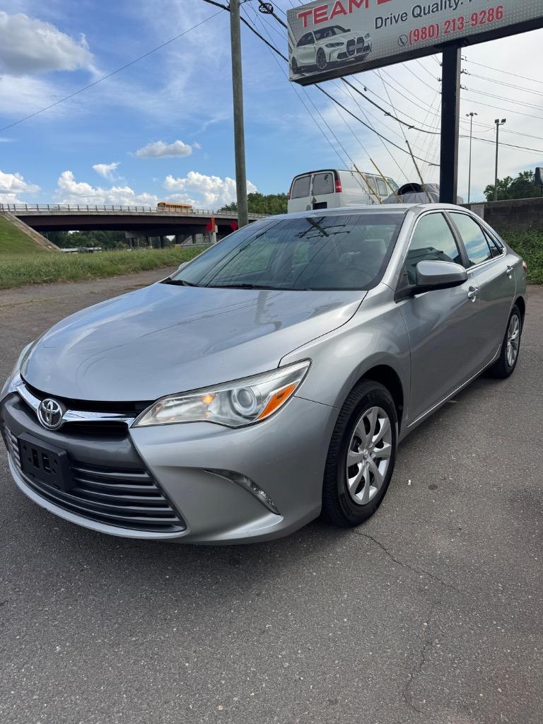 2017 Toyota Camry - $6,500