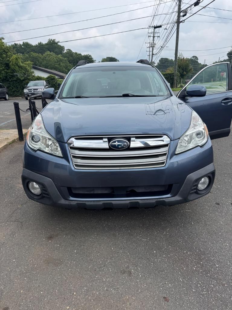 2014 Subaru Outback - $6,500