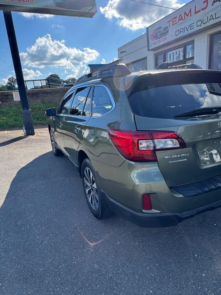2016 Subaru Outback - $9,200