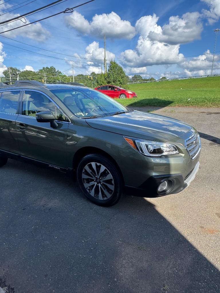 2016 Subaru Outback - $9,200