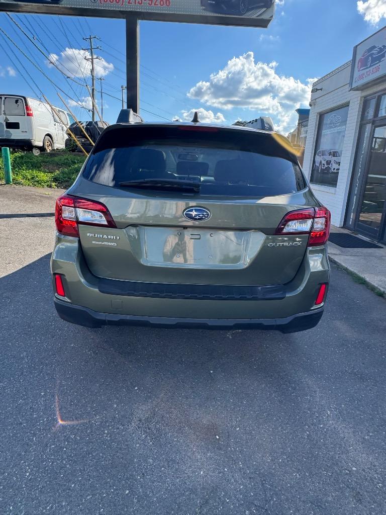 2016 Subaru Outback - $9,200