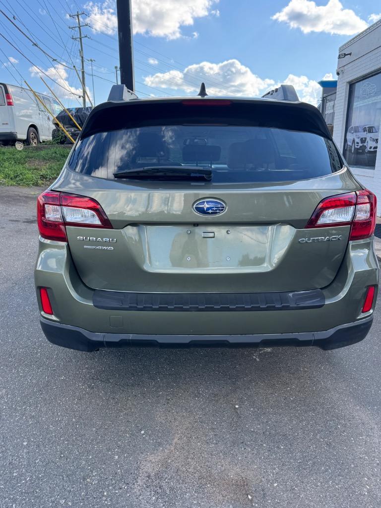 2016 Subaru Outback - $9,200