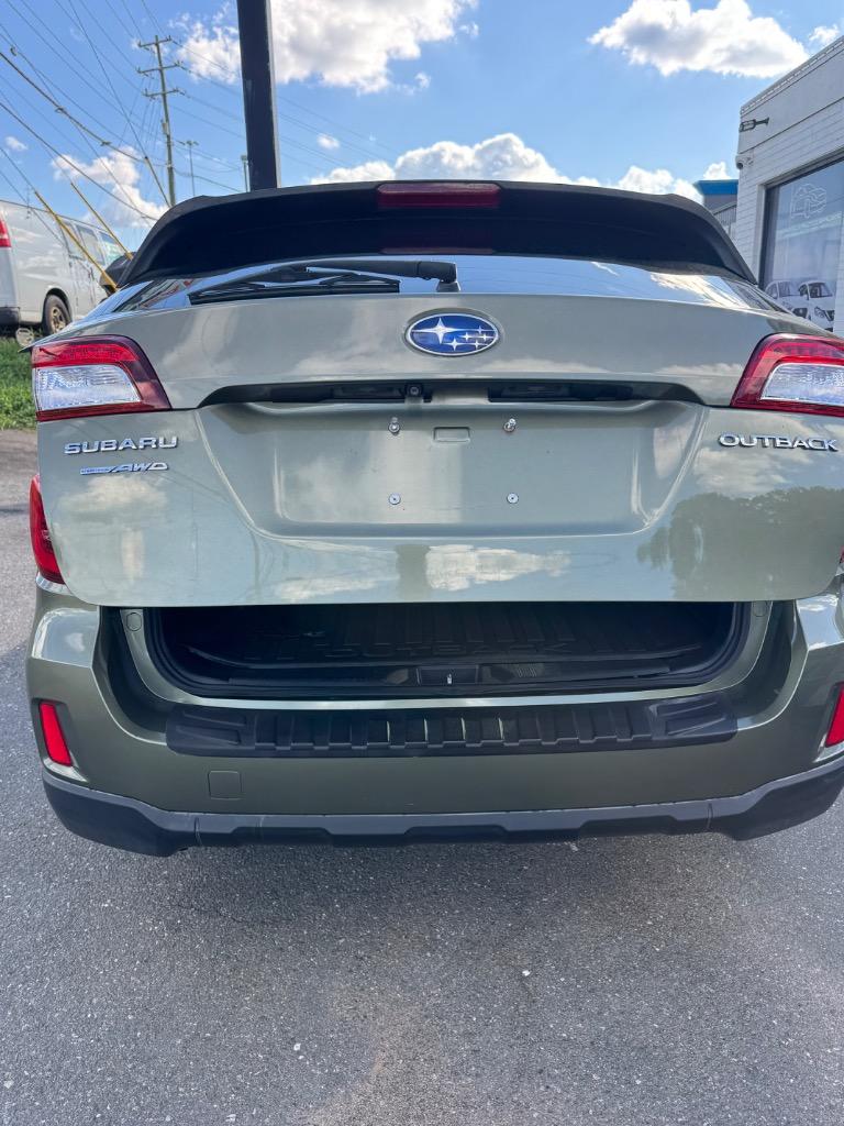 2016 Subaru Outback - $9,200