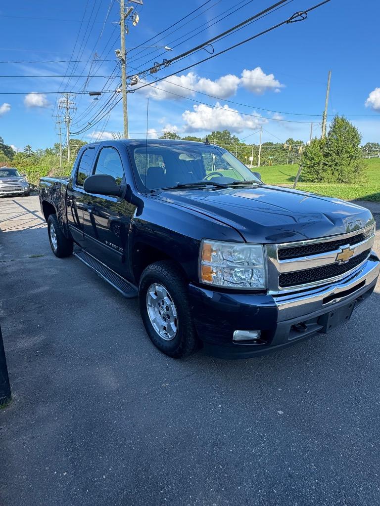 2011 Chevrolet Silverado - $5,200