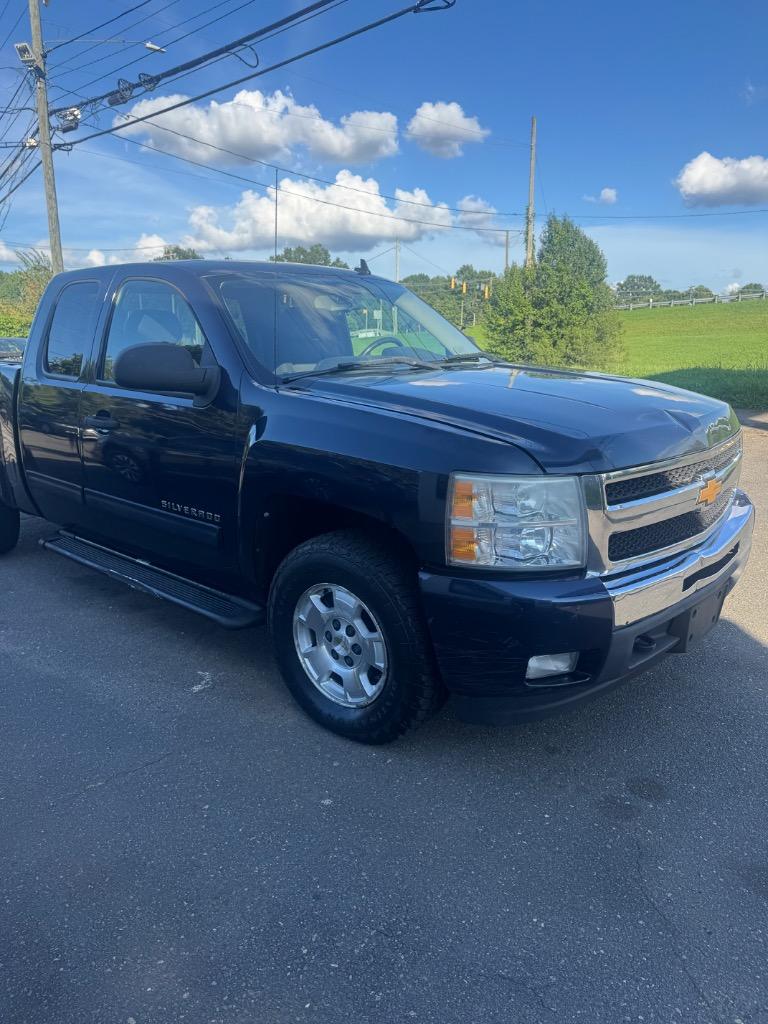 2011 Chevrolet Silverado - $5,200