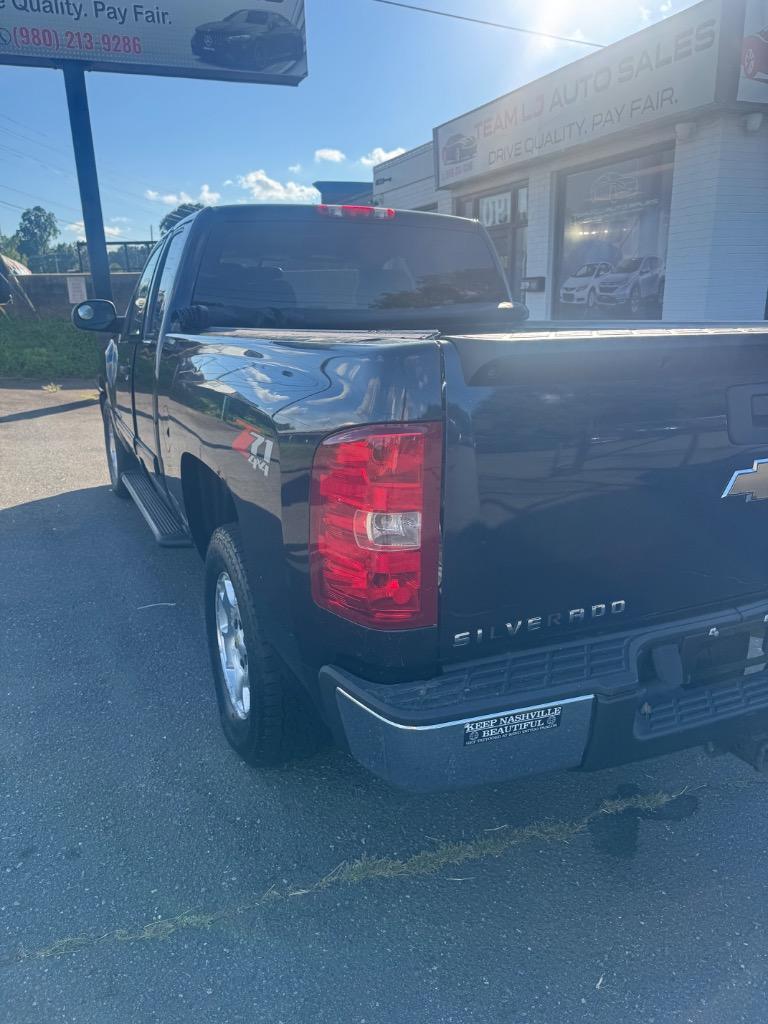 2011 Chevrolet Silverado - $5,200